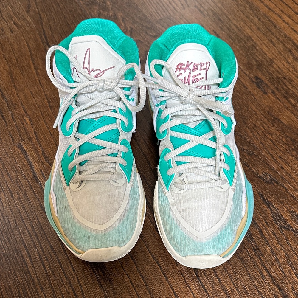 Nike Kyrie Infinity